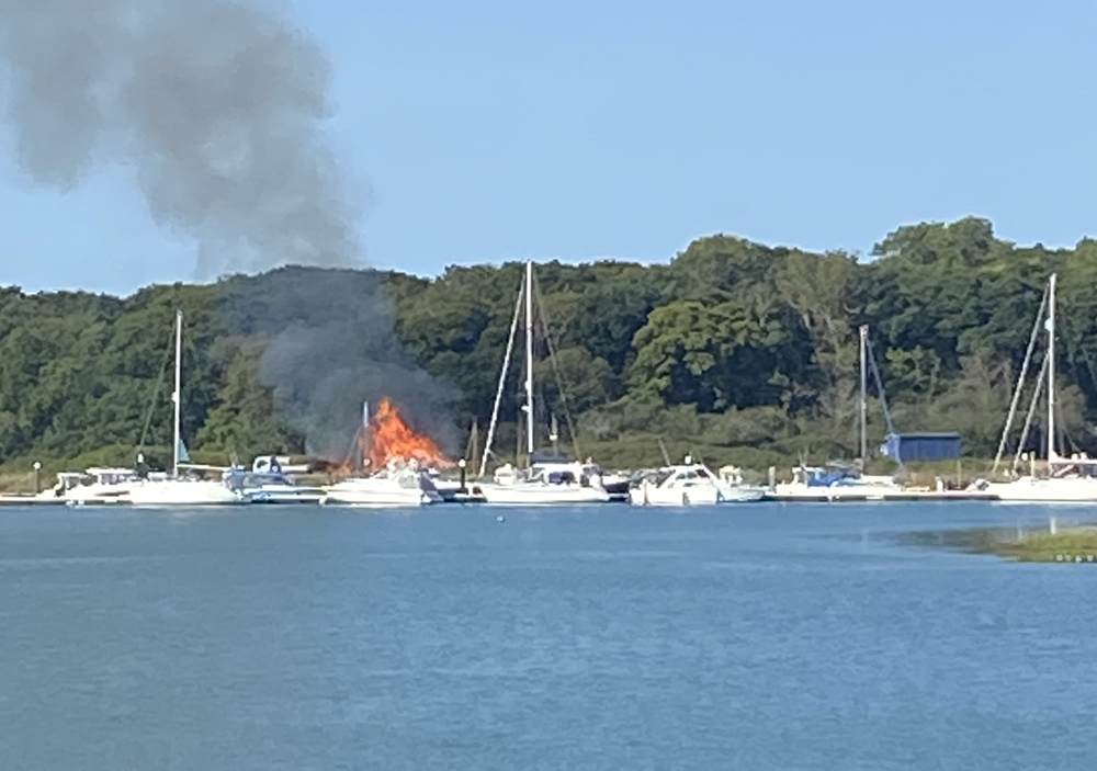 FIREFIGHTERS TACKLE UNDERGROWTH FIRE NEAR BOATYARD IN YARMOUTH