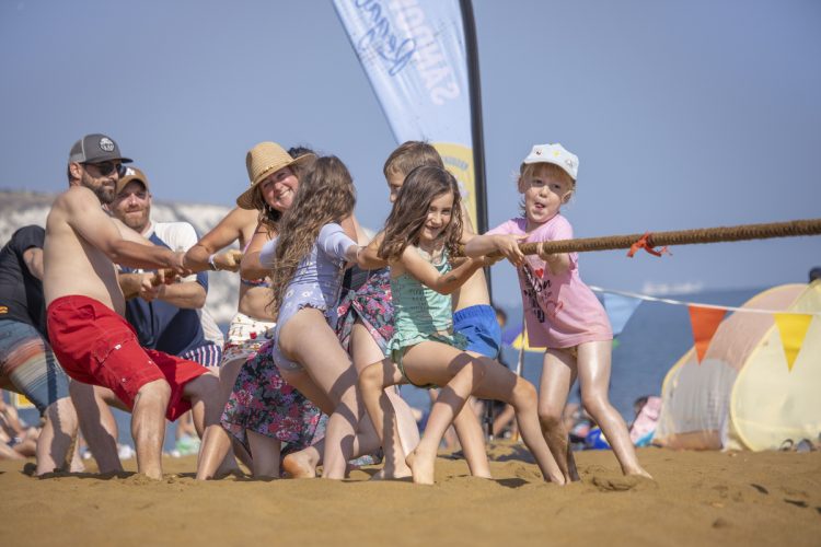 PHOTOS: HATS, MUSIC AND TRADITIONAL SEASIDE FUN AT SANDOWN REGATTA