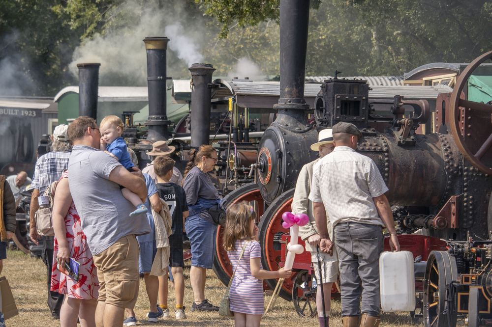 50TH STEAM FAIR DRAWS STRONG CROWDS TO HAVENSTREET