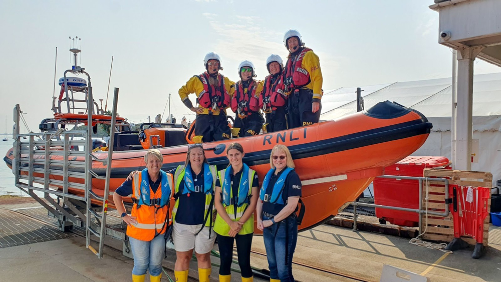 COWES RNLI SEEKS NEW VOLUNTEERS TO JOIN LIFE-SAVING CREW