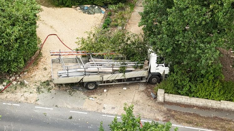 UPDATED: HOMES EVACUATED AS LORRY WIPES OUT GAS MAIN IN GODSHILL