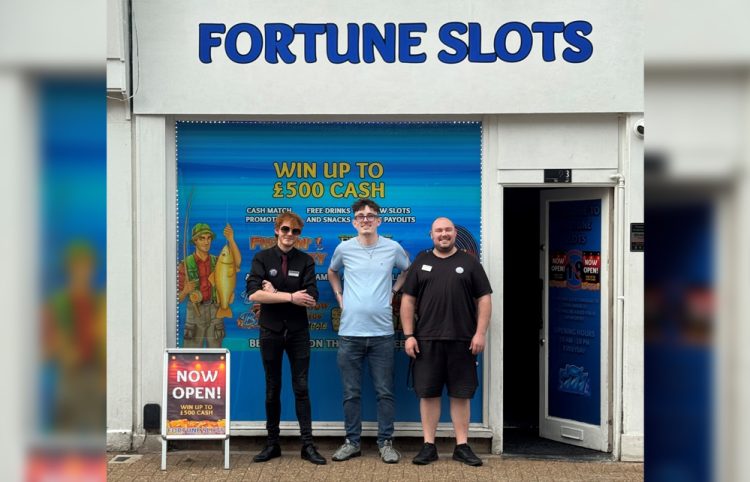 FORTUNE SLOTS OPENS THE DOORS IN NEWPORT WITH FREE PLAY AND REFRESHMENTS