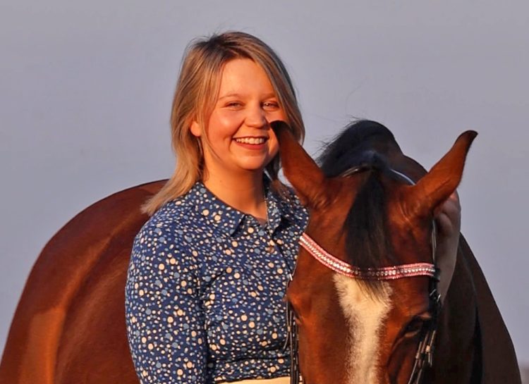 ISLE OF WIGHT’S LAUREN DAY SECURES COVETED IRISH THOROUGHBRED INTERNSHIP