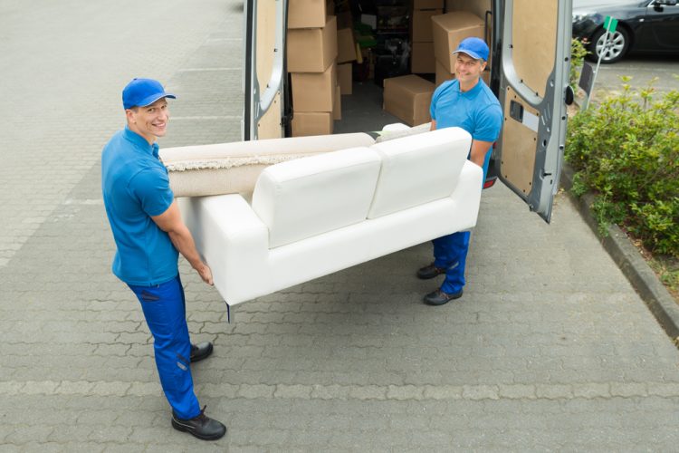 WHAT TO LOOK FOR IN A MOVING SERVICE