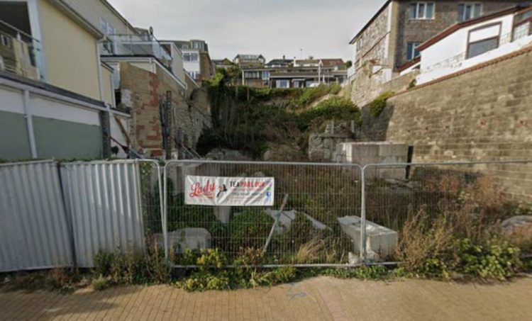 COUNCIL APPROVES REVISED RESIDENTIAL SCHEME ON LONG-DERELICT VENTNOR PLOT