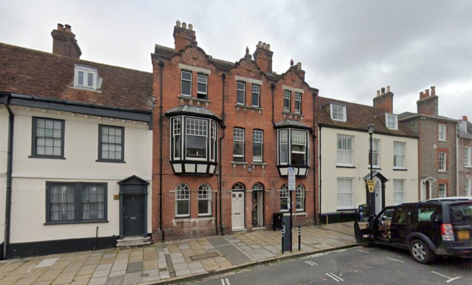 CONSENT GRANTED FOR HOUSING CONVERSION IN NEWPORT CONSERVATION AREA