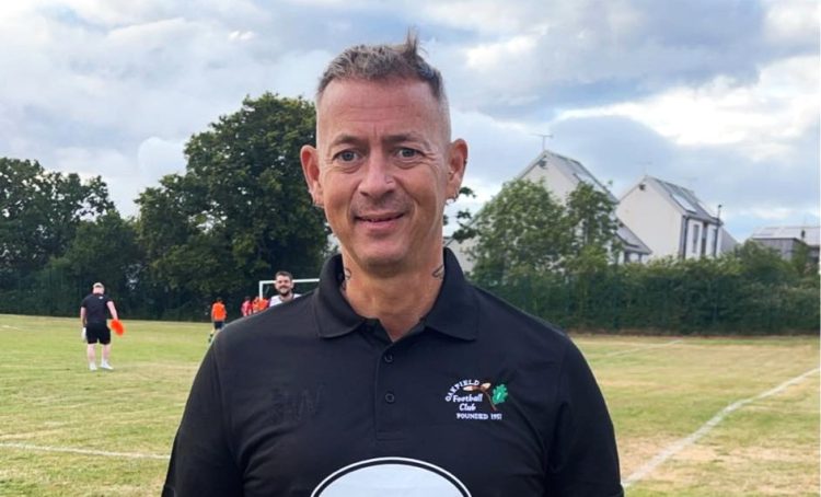 ISLE OF WIGHT FOOTBALL BIDS FAREWELL TO OAKFIELD MANAGER ANDY VENN