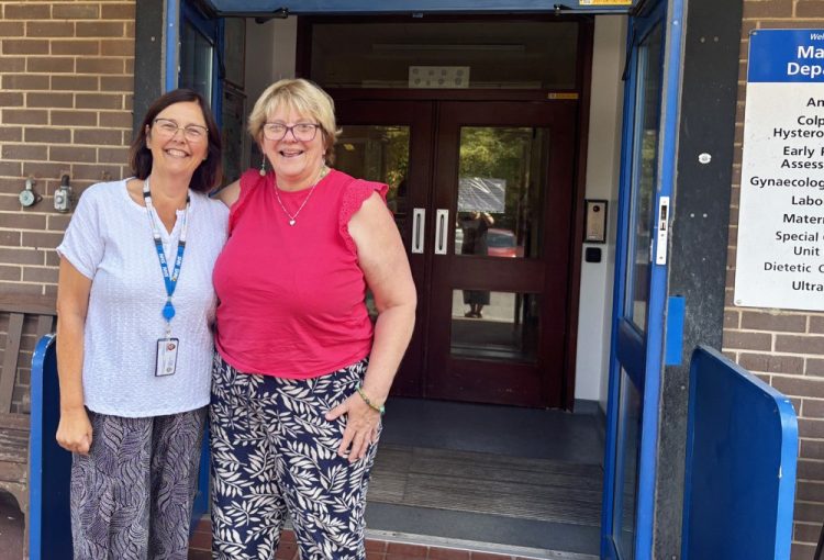 ST MARY’S MIDWIFE WELCOMED BACK TO MATERNITY UNIT YEARS AFTER RETIREMENT