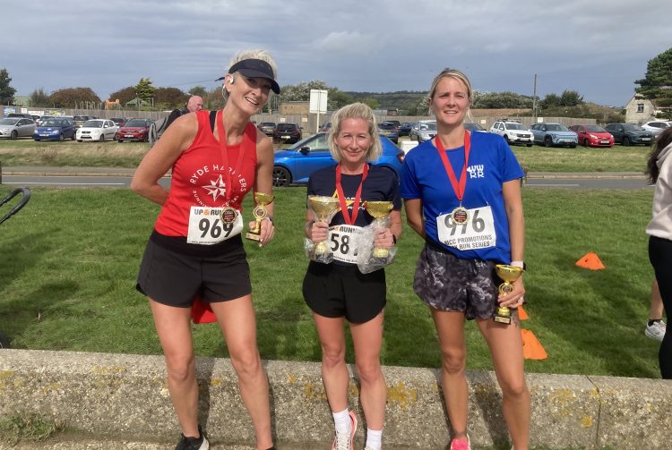 STRONG SHOWING FROM RYDE HARRIERS AT SANDOWN-SHANKLIN SEAFRONT 10KM