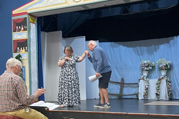 MAUREEN SULLIVAN REVIEWS GILBERT AND SULLIVAN’S PRODUCTION OF ‘THE SORCERER’