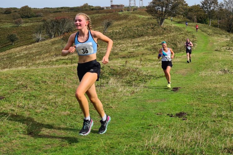 PHOTOS: LASSONDE AND O’SHEA TRIUMPHS 31ST IN ISLE OF WIGHT FELL RUNNING SERIES