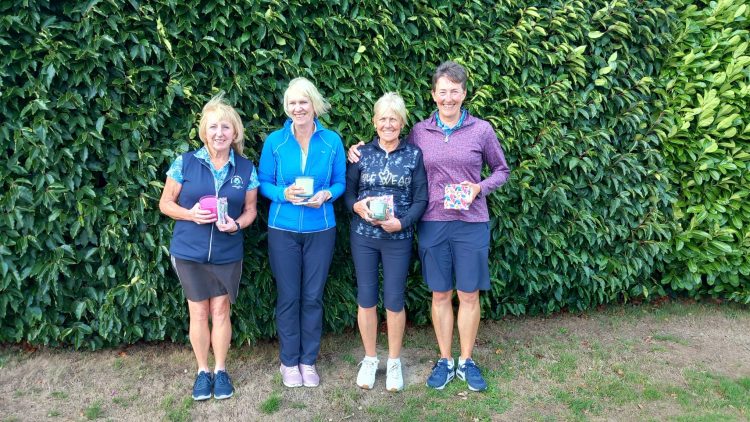SHANKLIN AND SANDOWN LADIES RAISE £385 FOR CHARITY DURING INVITATION COMPETITION