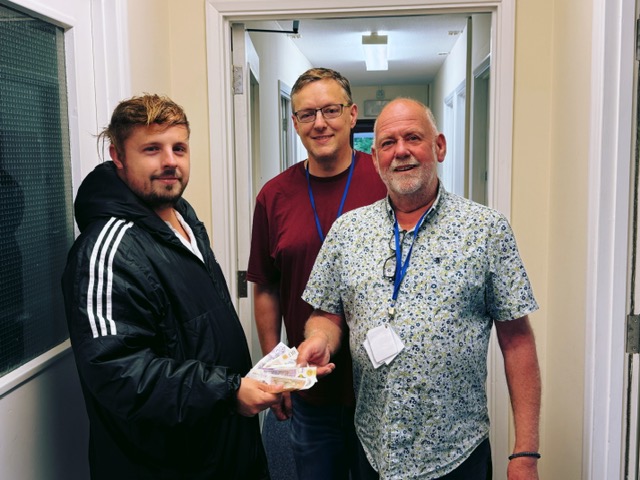 JAMIE HINDSON DONATES SEPTEMBER GIFT TO THE PHOENIX PROJECT IW