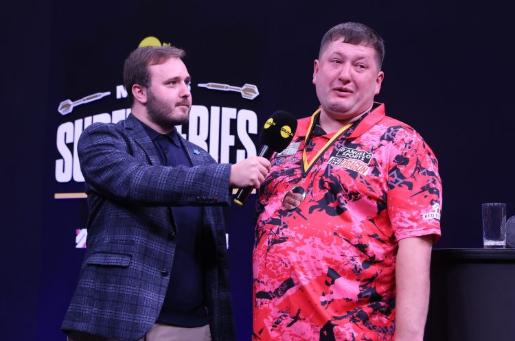 EMOTIONAL ISLAND DARTS PLAYER KEEGAN BROWN WINS MODUS SUPER SERIES IN POMPEY