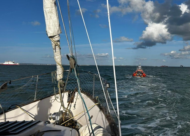 COWES RNLI LAUNCHED TO ASSIST STRICKEN VESSELS TWICE IN 3 DAYS