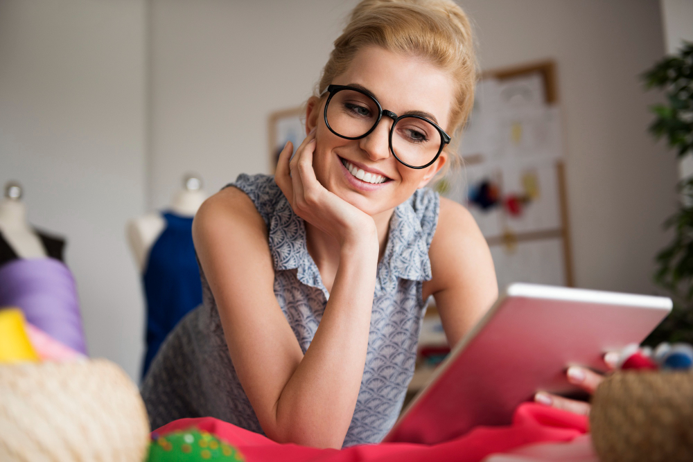 DITCH THE HIGH STREET PRICES: GET GREAT QUALITY GLASSES ONLINE WITH GLASSES2YOU