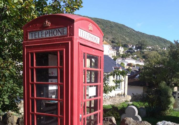 HISTORIC 1930s TELEPHONE BOX IN VENTNOR HANDED OVER TO COMMUNITY GROUP