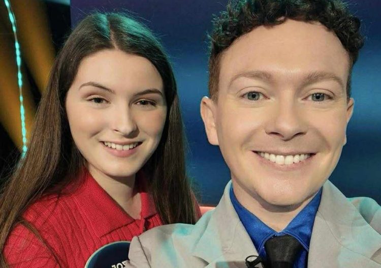 ISLANDER IN FINAL OF CELEBRITY INNER CIRCLE – BUT IS SHAFTED AND WALKS AWAY WITH NOTHING