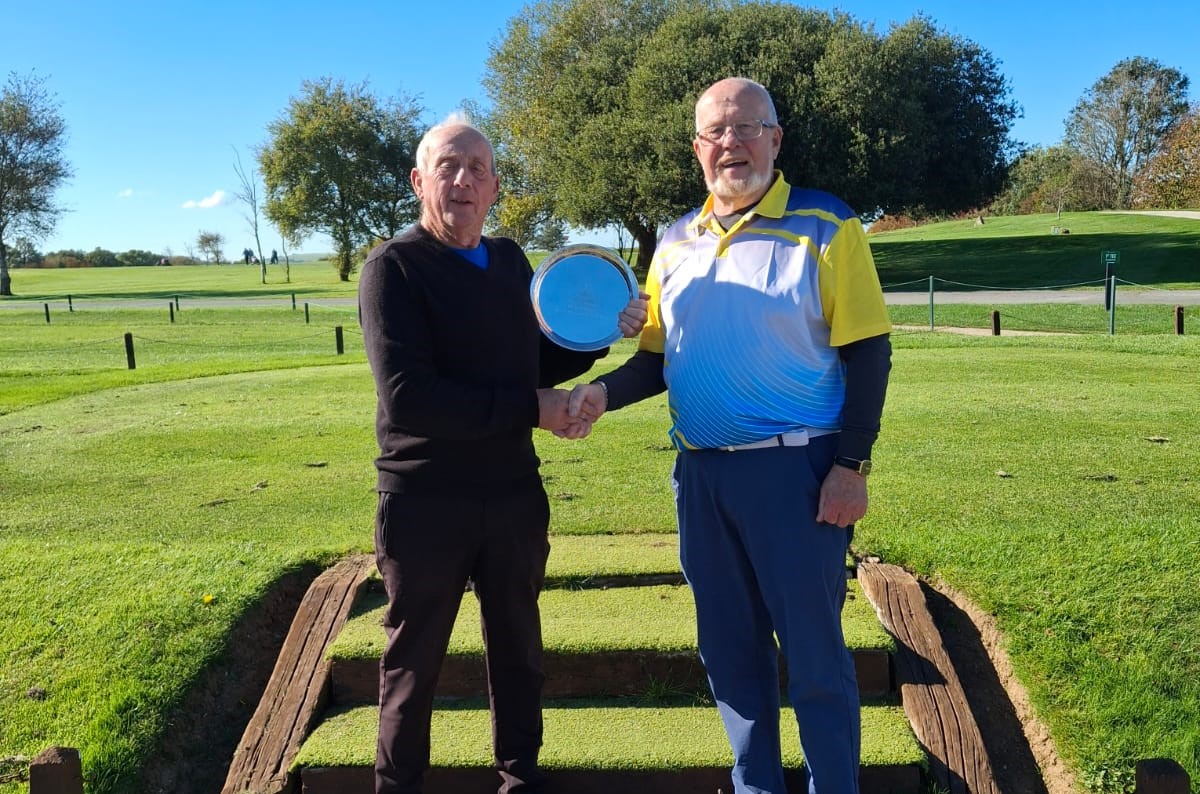 HISTORIC HOLE-IN-ONE CAPS STUNNING WEEK FOR DIXCEY AT WESTRIDGE