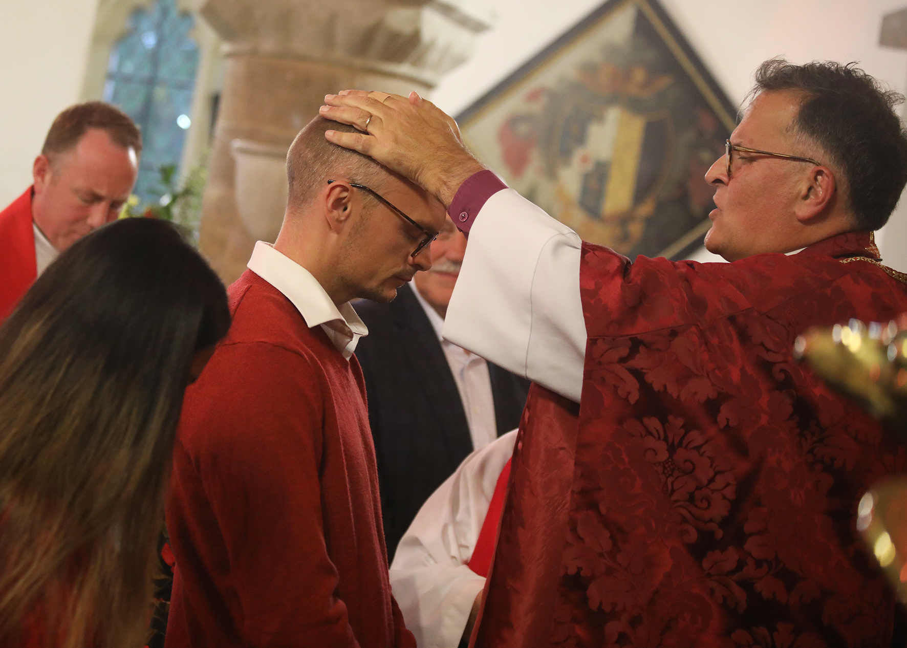 ISLE OF WIGHT RESIDENTS AFFIRM FAITH IN MOVING CONFIRMATION SERVICE AT BRADING CHURCH
