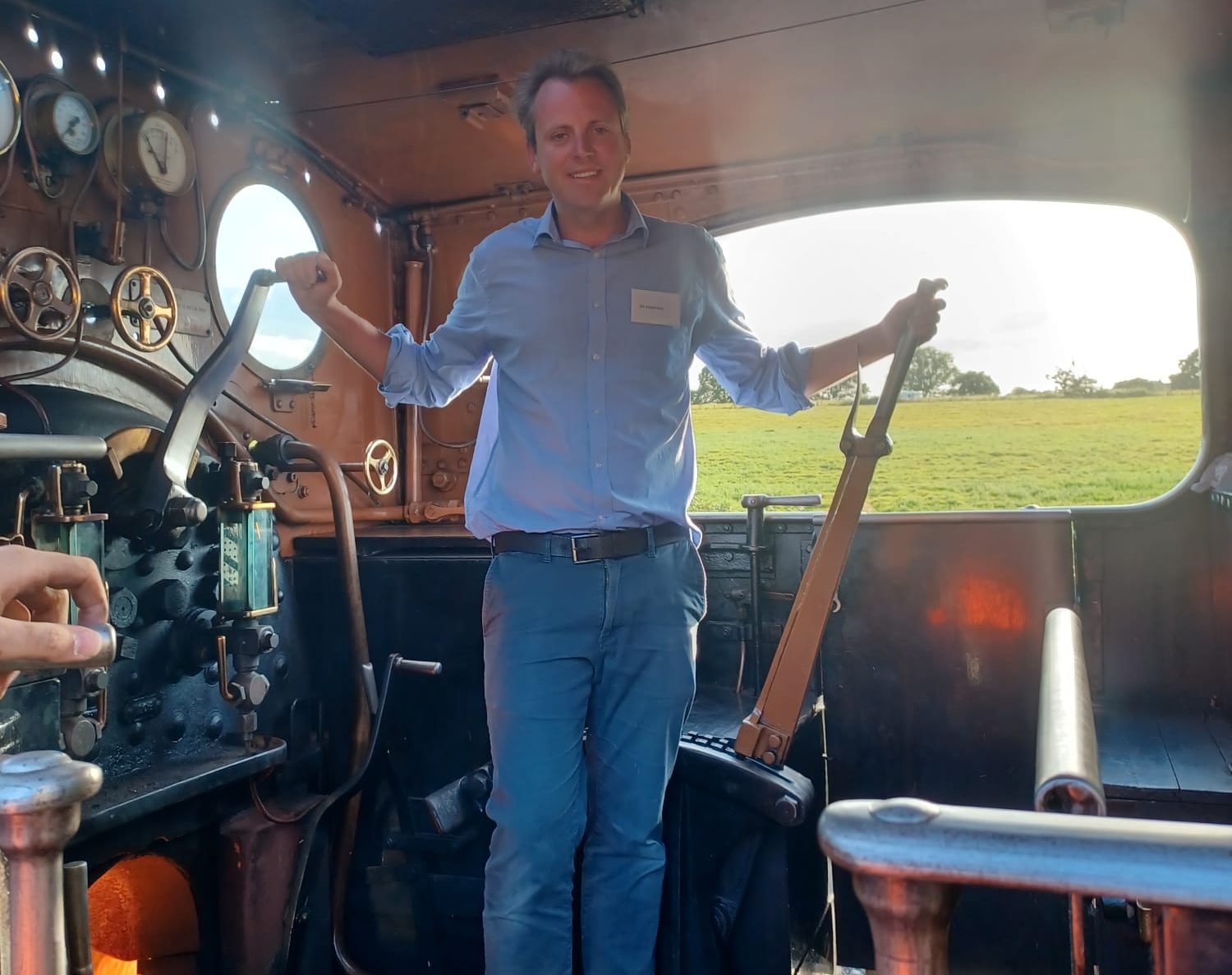 JOE ROBERTSON MP HIGHLIGHTS IMPORTANCE OF VOLUNTEERS IN HERITAGE RAILWAYS DEBATE