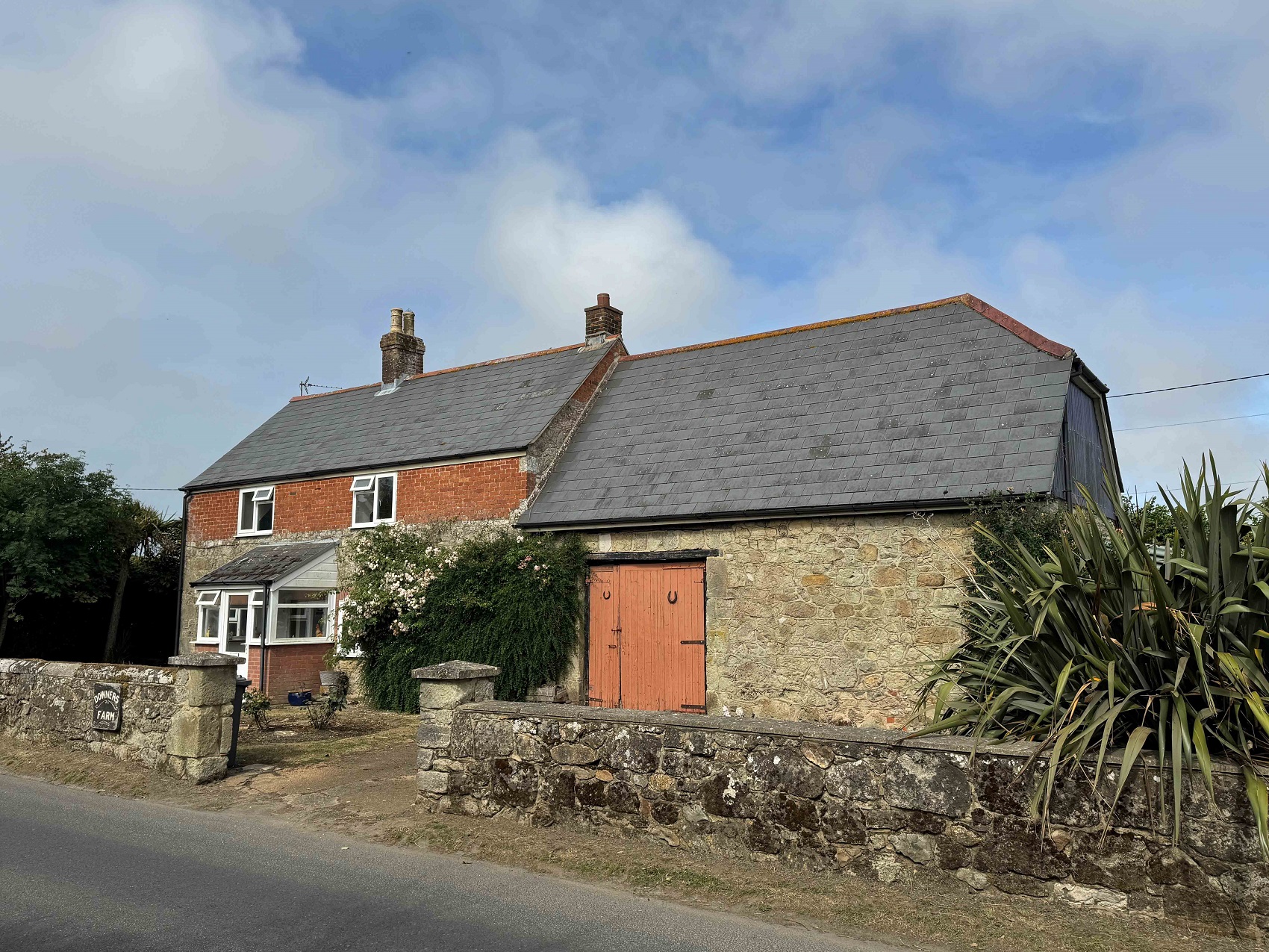 FREEHOLDS, FLATS AND FARMS AMONG 20 ISLE OF WIGHT LOTS IN OCTOBER AUCTION