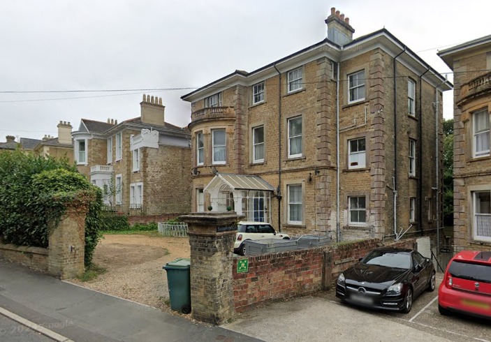 OPPOSITION MOUNTS AGAINST PLANS FOR BASEMENT FLAT AT RYDE’S LEAVINGTON HOUSE
