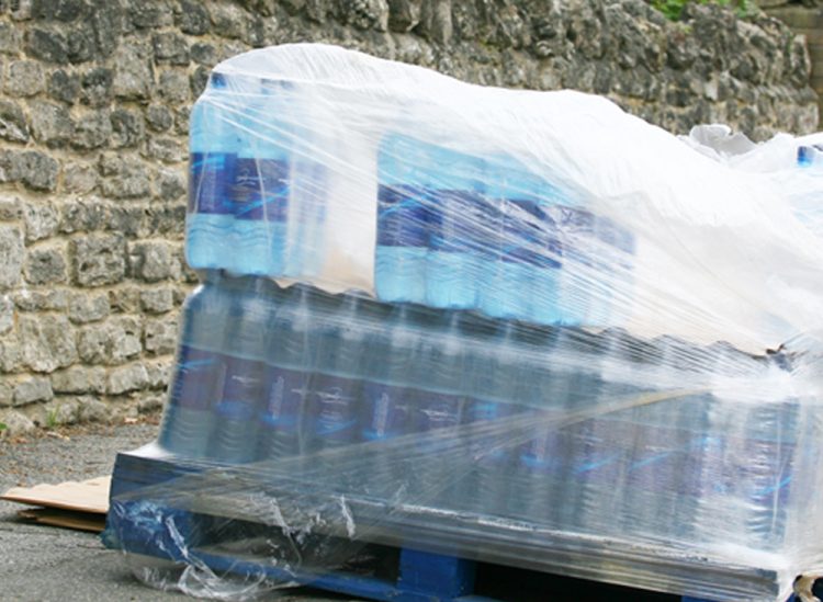 BURST WATER MAIN CAUSES MAJOR DELAYS AND WATER SUPPLY ISSUES ON HORSEBRIDGE HILL