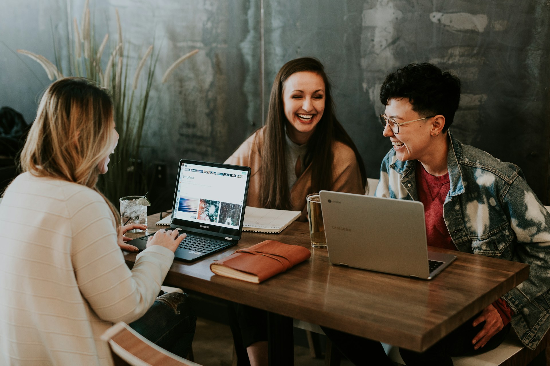 LIVING IN A CONNECTED WORLD: HOW TECHNOLOGY BRINGS US CLOSER