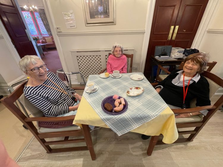 COWES CARE HOME RESIDENTS RAISE OVER £100 FOR CHARITY WITH MACMILLAN COFFEE MORNING