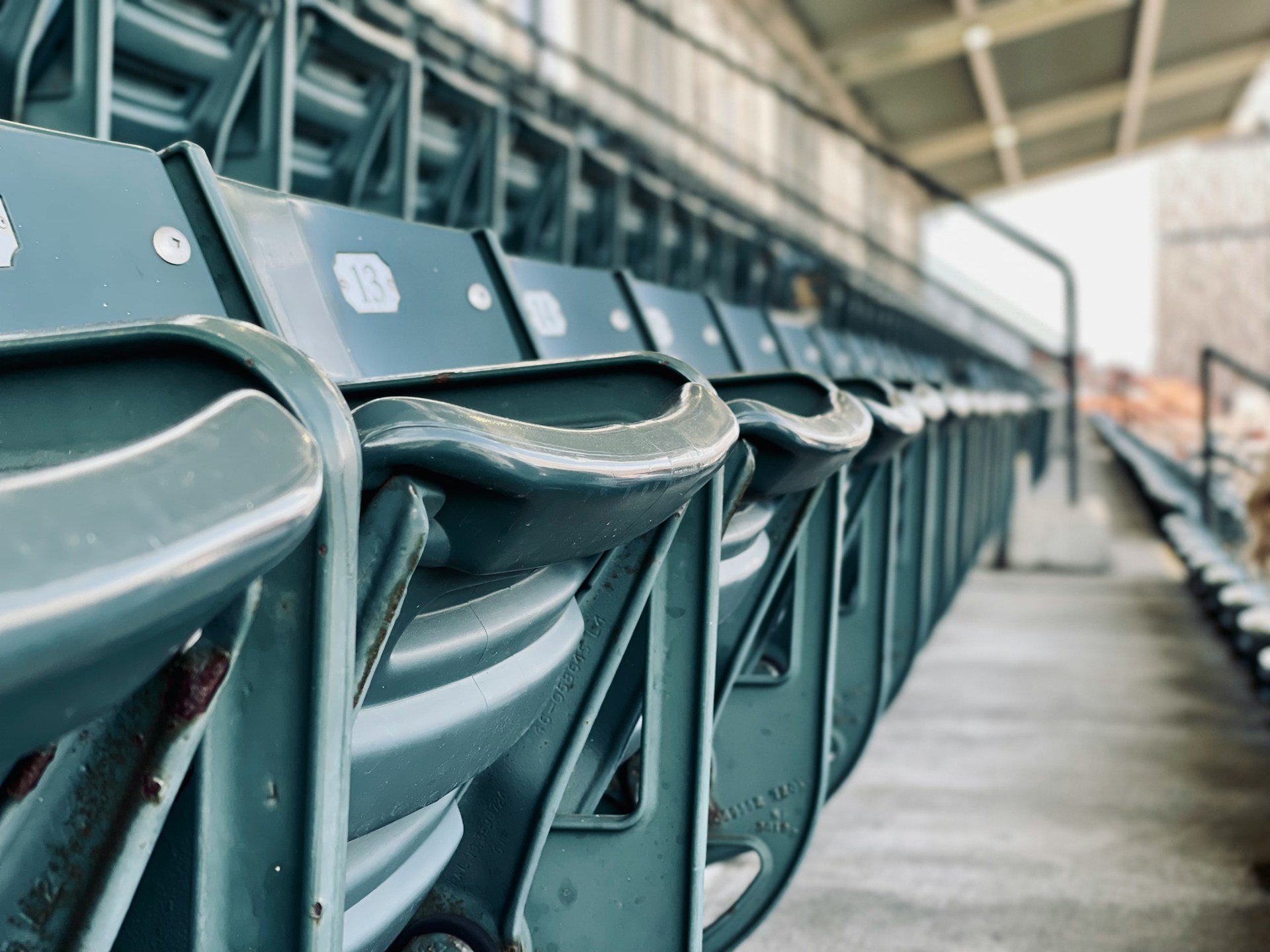 SPORT, SCREEN AND SUPPORTERS: HOW FANS FOLLOW ISLE OF WIGHT TEAMS ONLINE