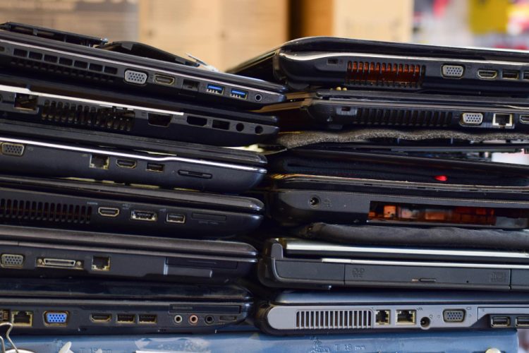 COUNCIL DONATES OLD LAPTOPS TO HELP YOUNG ISLANDERS GET ONLINE