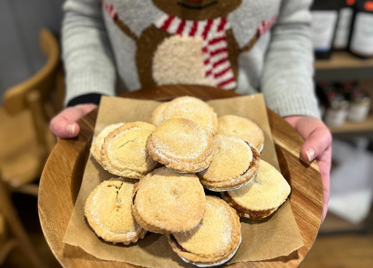 GRACE’S BAKERY CALLS ON ISLANDERS TO ‘THINK LOCAL’ THIS WIGHT FRIDAY