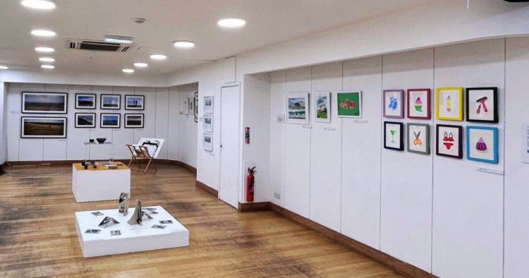 INDEPENDENT ARTS RAISES £690 THROUGH SUCCESSFUL CHARITY ART SALE