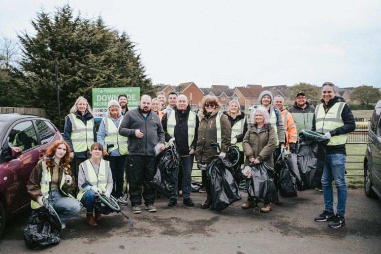 FESTIVE CLEAN-UP AND NETWORKING EVENT HEADING TO NEWPORT TOWN CENTRE