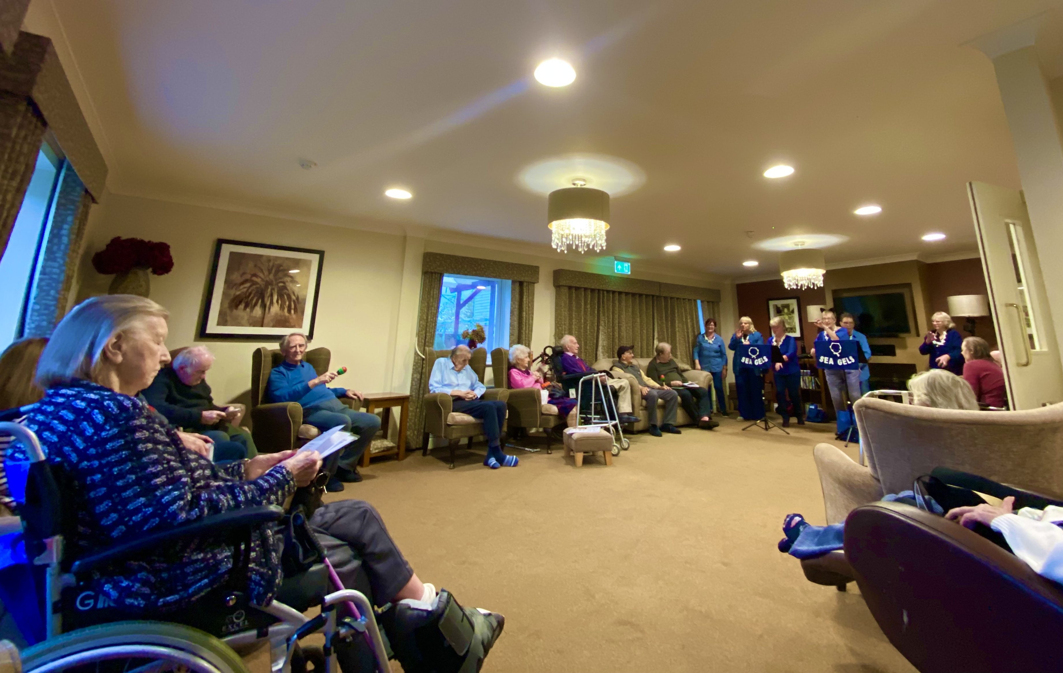 SEA GELS LIFT SPIRITS WITH SINGALONG AT ORCHARD HOUSE