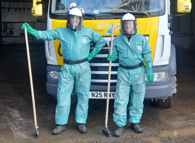 ISLAND ROADS STAFF SWOOP TO CLEAR BIRD POO PROBLEM
