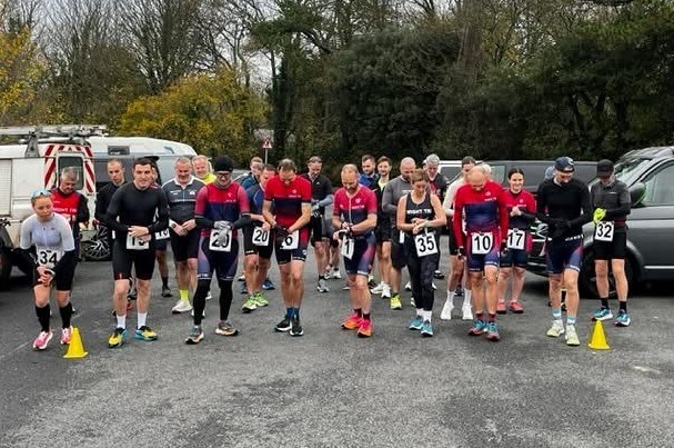 CARISBROOKE DUATHLON DRAWS STRONG TURNOUT FROM WIGHT TRI