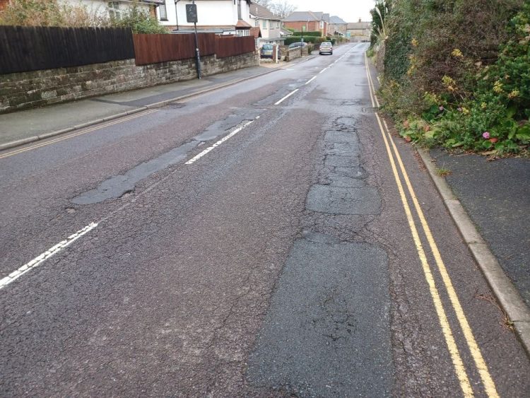 15 WEEKS OF ROADWORKS TO GET UNDERWAY IN WROXALL TODAY