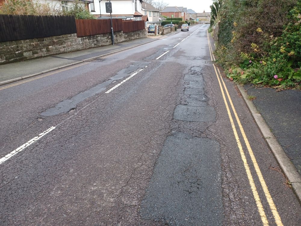 15 WEEKS OF ROADWORKS TO GET UNDERWAY IN WROXALL TODAY