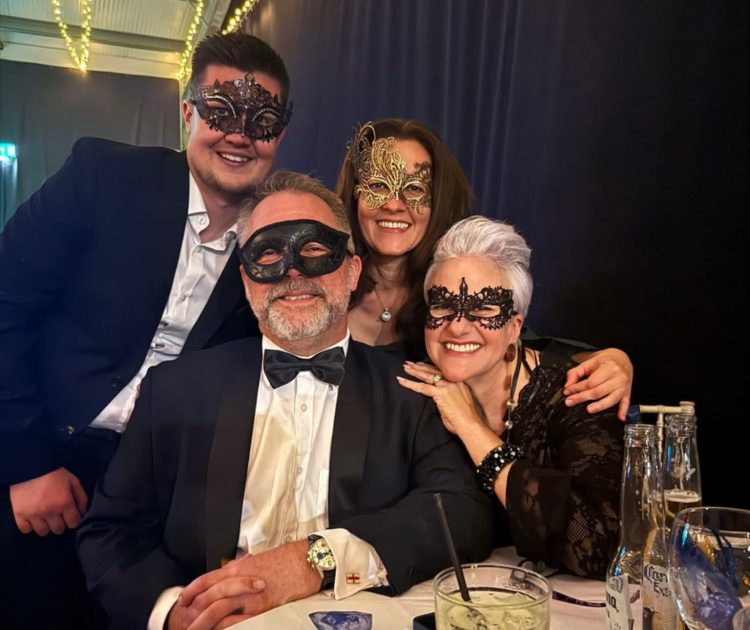 MOONLIT MASQUERADE BALL RAISES OVER £5,000 FOR THE WIGHT BRAINY BUNCH