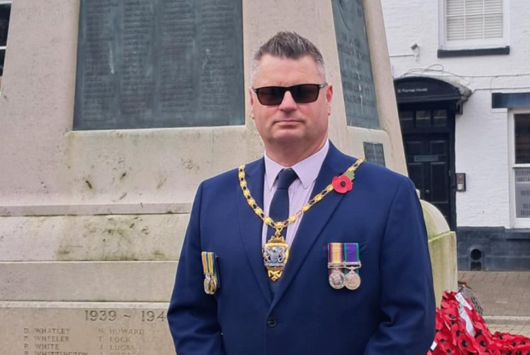 ISLE OF WIGHT HONOURS THE FALLEN WITH MOVING REMEMBRANCE CEREMONIES