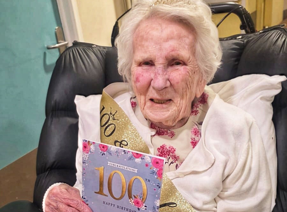 CENTENARIAN CELEBRATION AS MURIEL MARKS 100TH BIRTHDAY IN STYLE