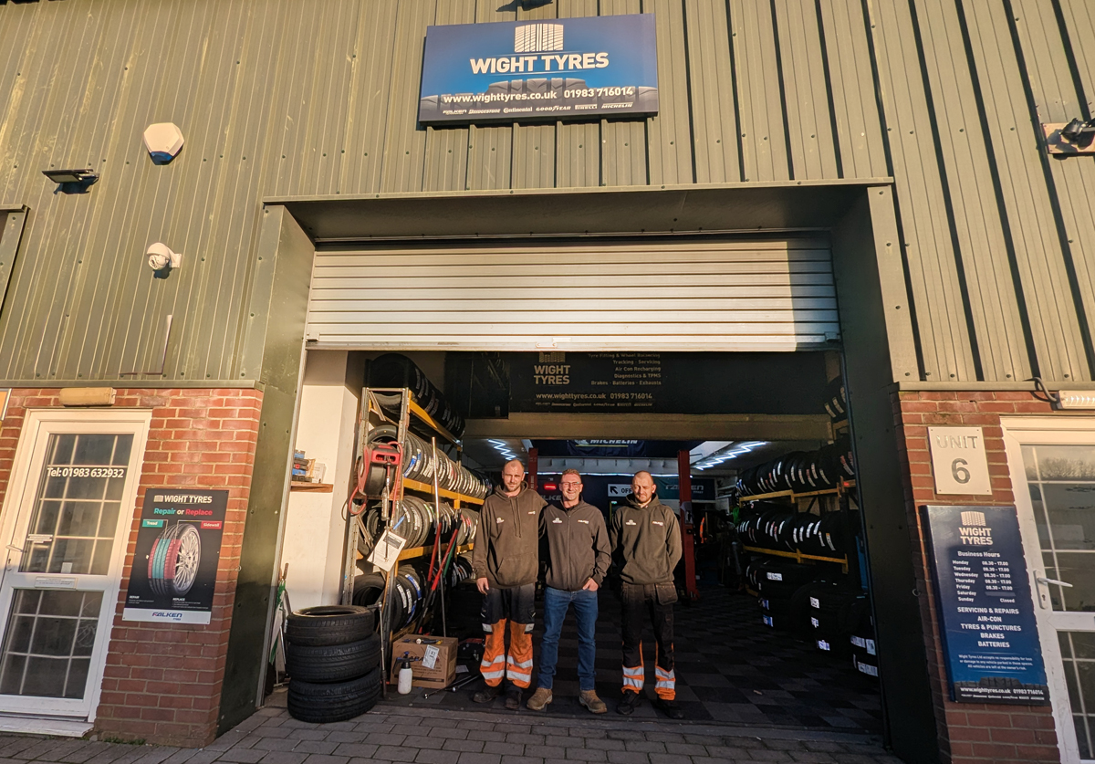 RYDE’S WIGHT TYRES MARKS 3 YEARS OF MODERNISATION AND 5-STAR SERVICE