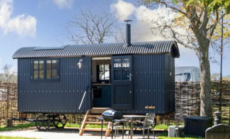 COUNCIL BACKS HOLIDAY HUT PLANS AT WELLOW TOURIST DESTINATION