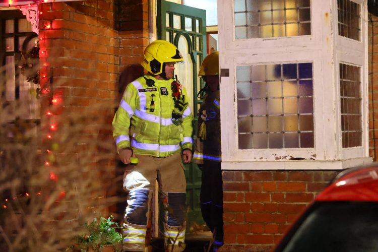 TRIO OF CREWS RUSH TO SANDOWN OVER FLAT FIRE FEARS