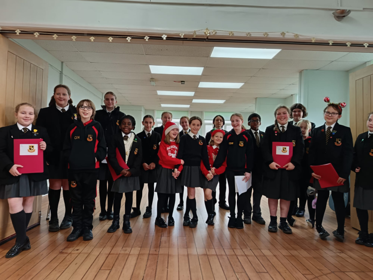 PRIORY SCHOOL CHOIR SPREAD CHRISTMAS CHEER ACROSS THE ISLE OF WIGHT