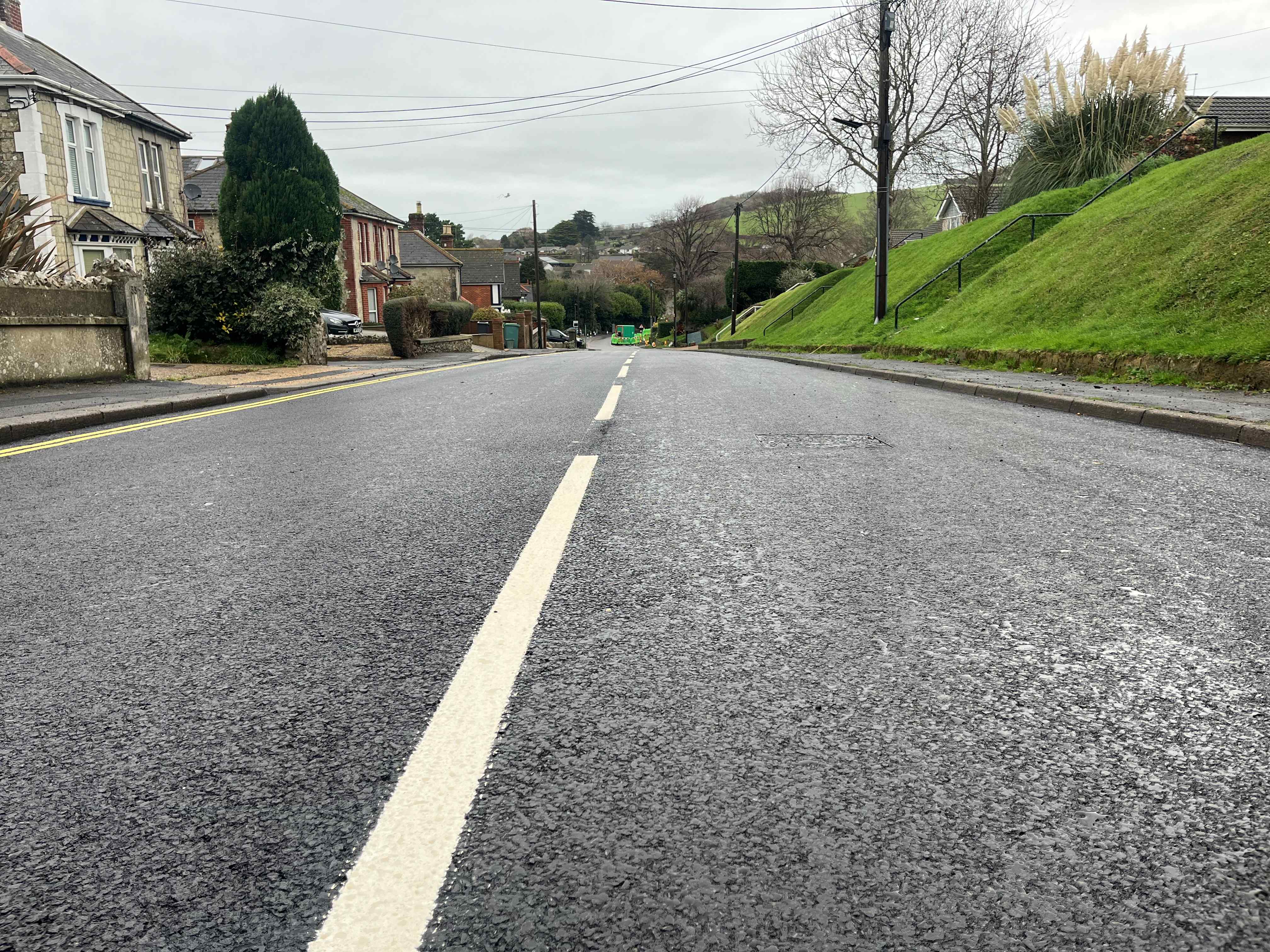 WROXALL ROAD RE-OPENS TO SUPPORT VENTNOR ACCESS DURING CHRISTMAS PERIOD