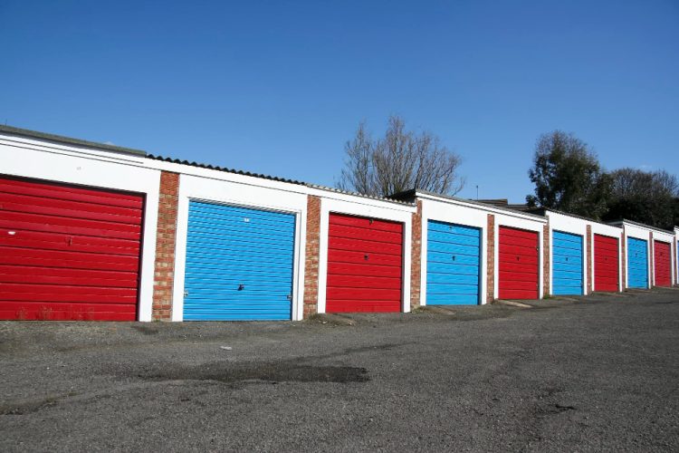HOW ENERGY-EFFICIENT HOMES CAN MAKE IMPROVEMENTS IN THE GARAGE