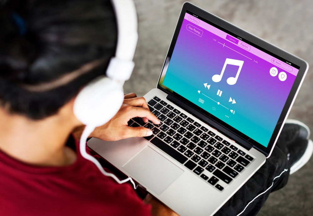 MUSIC’S ONLINE PLATFORM TO BIGGER AUDIENCES